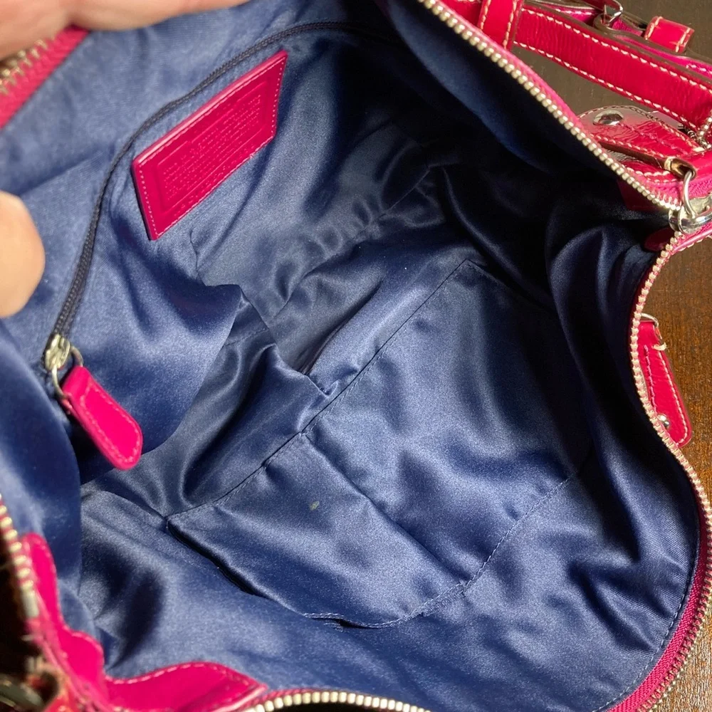 COACH LAURA signature patent top Pink and Blue Women's SHOULDERBAG tote - Picture 5 of 9